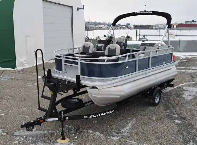 2026 Sun Tracker Bass Buggy 16 XL Select Pontoon boat in Powerboats & Motorboats in Prince Albert - Image 3
