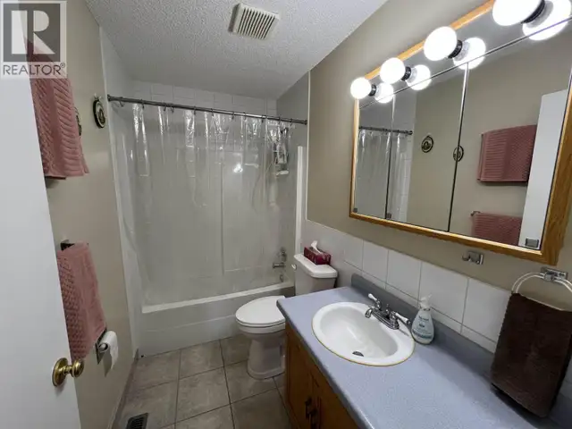 3 PEBBLE DRIVE Fort Nelson, British Columbia in Houses for Sale in Fort St. John - Image 19