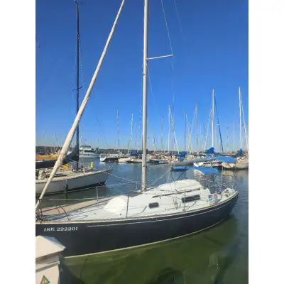 1975 Niagara 26 Sailboat 1975 Niagara 26 The Niagara 26 is a performance-oriented 26-foot sailboat,...