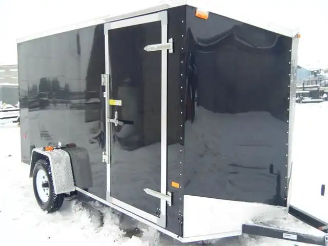 2025 Excalibur EXF612XB 6X12 V-Nose Enclosed Cargo Trailer w/Bar in Cargo & Utility Trailers in Mississauga / Peel Region - Image 3