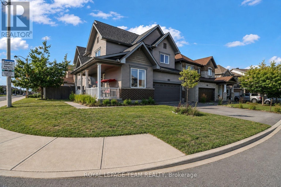 3 STONELEIGH STREET Ottawa, Ontario 3