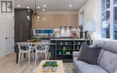 Welcome to your new home in one of Vancouver´s most vibrant neighbourhoods! This spacious and bright...