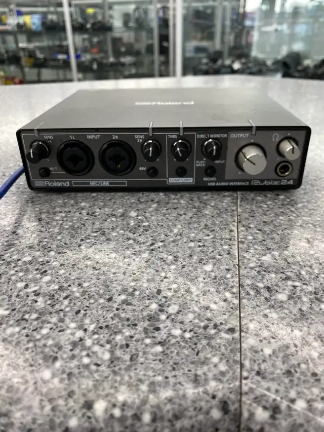 Roland RUBIX-24 Audio Interface in Pro Audio & Recording Equipment in City of Toronto - Image 3