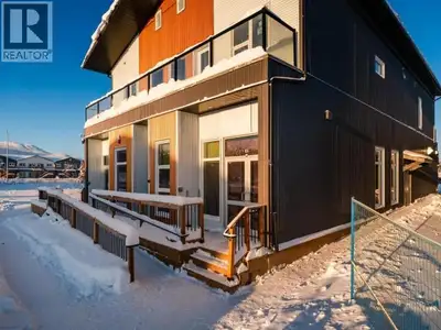 OPPORTUNITY IS KNOCKING!!! The blank canvas to open your dream business has just come in bustling Wh...