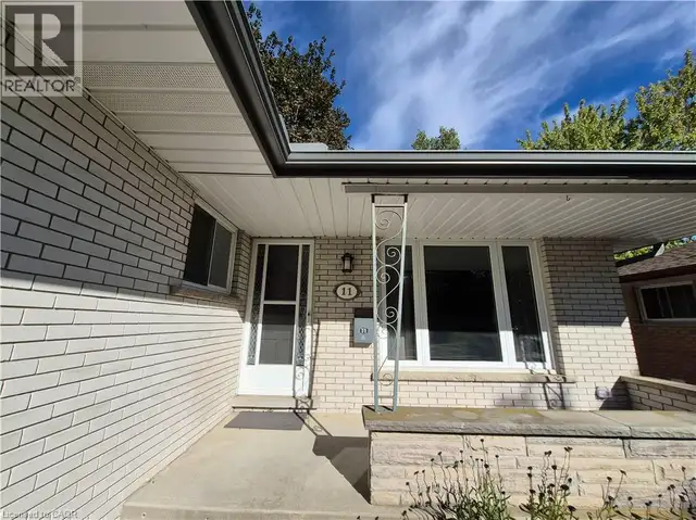 11 DUNCAIRN Avenue Kitchener, Ontario in Houses for Sale in Kitchener / Waterloo - Image 8