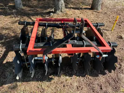 New Walco 5 foot disc for sale for a tractor, View more