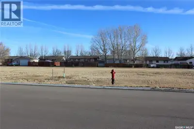 Wide open opportunities available in the new Benchview Subdivision in Shaunavon. Get started on your...