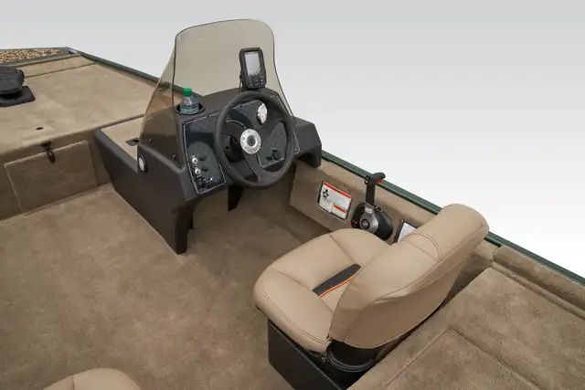 2026 TRACKER Bass Tracker Classic Limited Edition-fishing boat in Powerboats & Motorboats in Vernon - Image 14