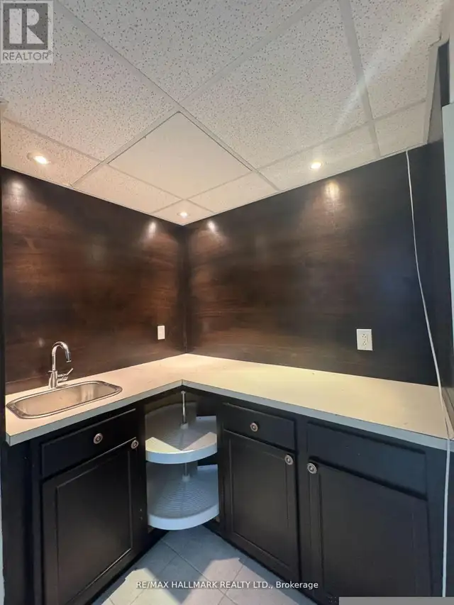 203 LANDSBRIDGE STREET Caledon (Bolton East), Ontario in Houses for Sale in Oakville / Halton Region - Image 36