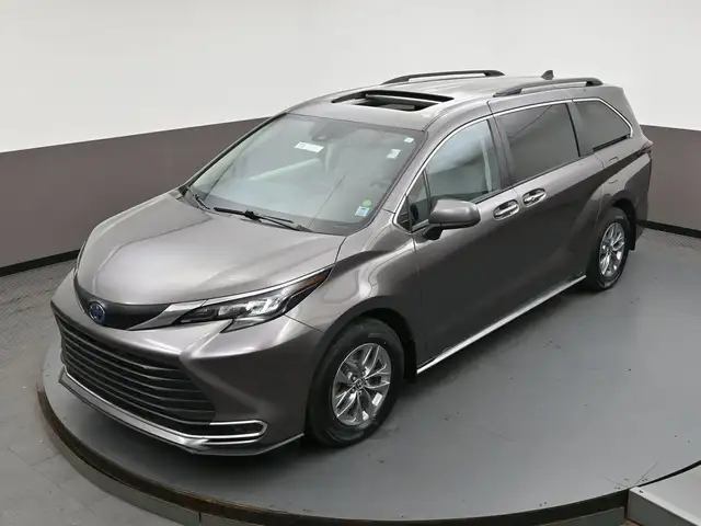 2024 Toyota Sienna XLE in Cars & Trucks in Dartmouth - Image 48