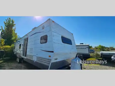 Double Slide Out, Rear Bedroom, Queen Bed, Wardrobe, Vanity, Bathroom, Garden Tub, TV Shelf, Double...