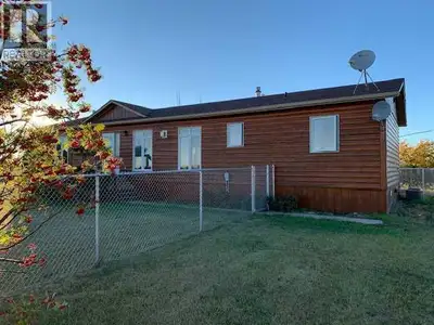 HUGE PRICE ADJUSTMENTS !!! Dreaming of acreage living without sacrificing comfort, convenience, or o...