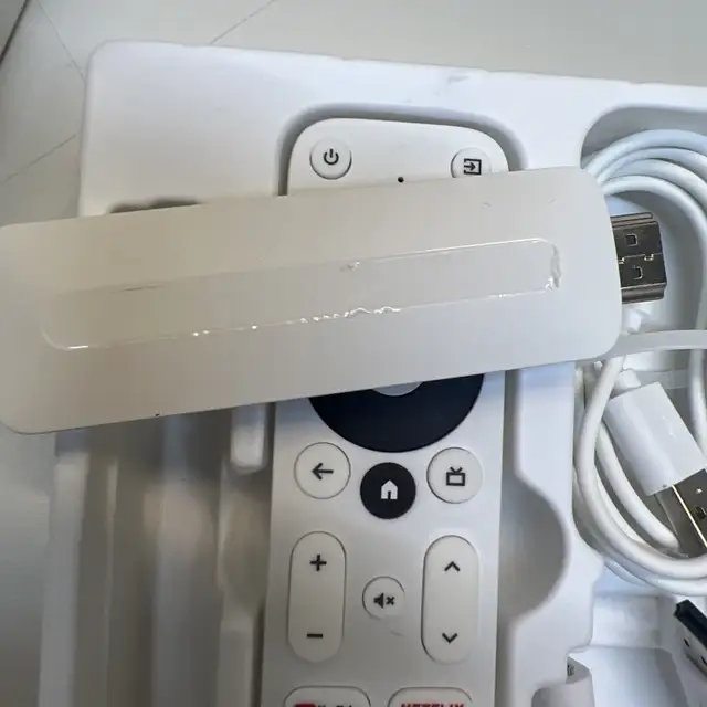 TV Android Smart TV Box MeCool KD5 Streamer in Video & TV Accessories in Trois-Rivières - Image 5