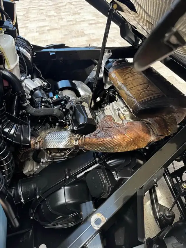 2022 CAN-AM DEFENDER MAX LIMITED 1000CC-BLACK! in ATVs in Dartmouth - Image 8