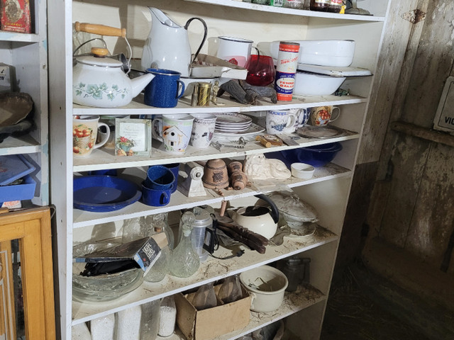 Home decor, dishes, antiques,  collectibles and more... in Arts & Collectibles in Belleville