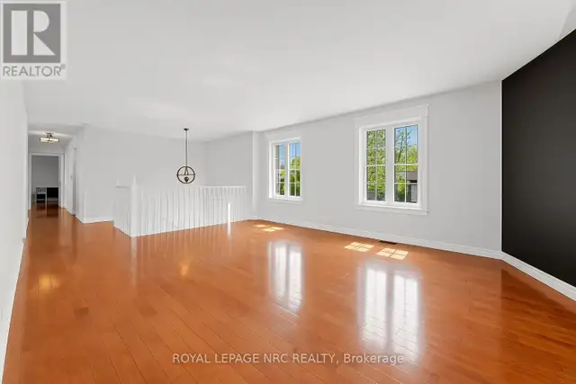 725 PARKDALE AVENUE Fort Erie (Crescent Park), Ontario in Houses for Sale in St. Catharines - Image 5