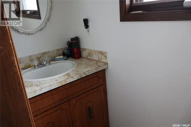 105 Magnan STREET Gravelbourg, Saskatchewan in Houses for Sale in Moose Jaw - Image 10