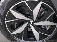 This Volkswagen ID.4 delivers a Electric engine powering this Automatic transmission. Window Grid An... (image 8)