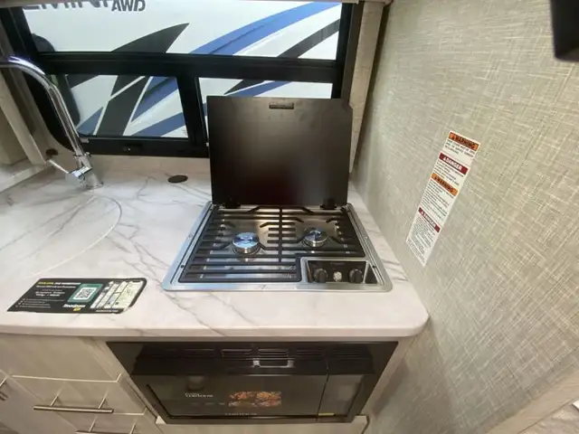 2024 Thor Motor Coach Gemini AWD 23TE in RVs & Motorhomes in Bedford - Image 21