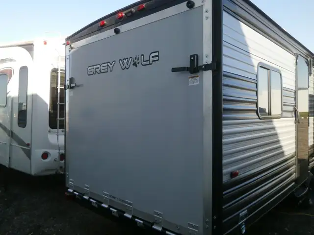 2024 Forest River Grey Wolf 27RR TOY HAULER! GREAT VALUE!$42995! in Travel Trailers & Campers in London - Image 7