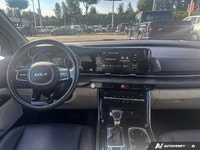 This Kia Carnival boasts a Regular Unleaded V-6 3.5 L/212 engine powering this Automatic transmissio... (image 9)