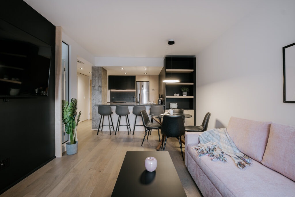 315 Rue Saint-Jean — photo 1
