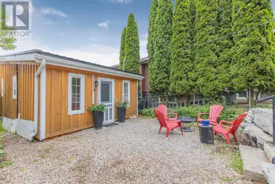 Welcome to your turnkey waterfront escape on spring fed Orr Lake, just one hour north of Toronto. Th...