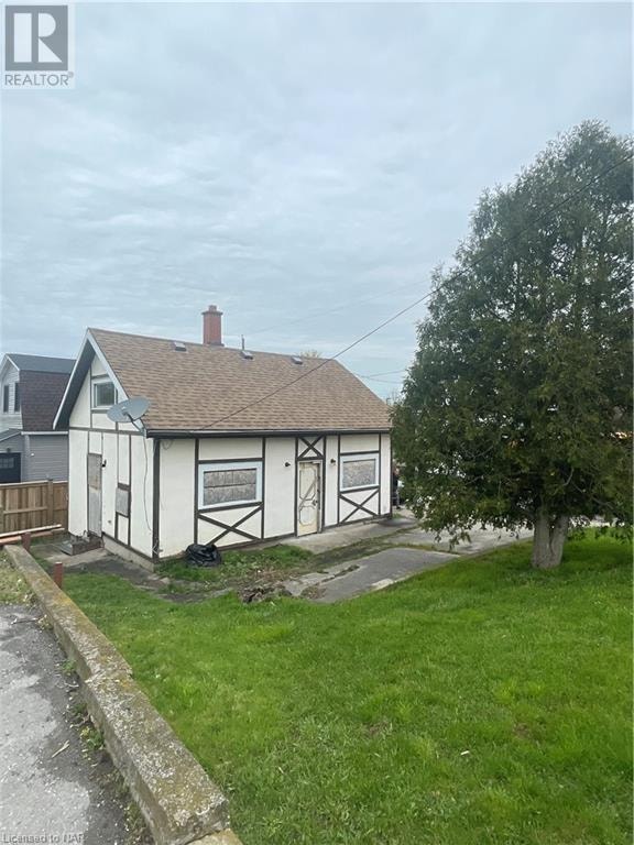 161 QUEENSTON Street St. Catharines, Ontario Houses for Sale St