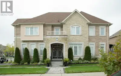 Welcome to 404 Queen Mary Dr a rare gem nestled and tastefully upgraded in one of Brampton's most de...