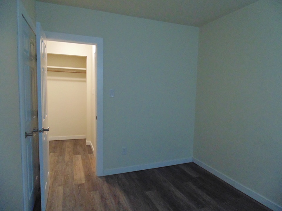 Spacious 1 bedroom for October 1st 5