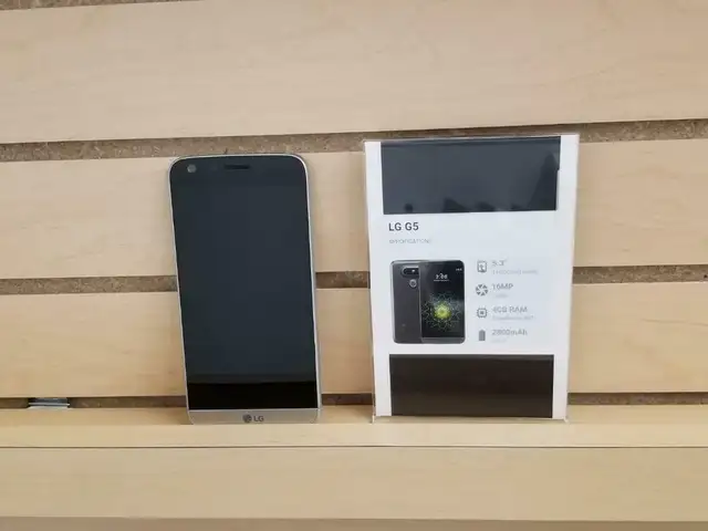 LG G3, G4, G5, G6, G7 One NEW CHARGERS 1 Year WARRANTY in Cell Phones in Calgary - Image 6