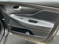 WE CAN GET YOU APPROVED ON THIS 2019 HYUNDAI SANTA FE PERFERRED AWD FEATURED OPTIONS -Blind spot det... (image 9)