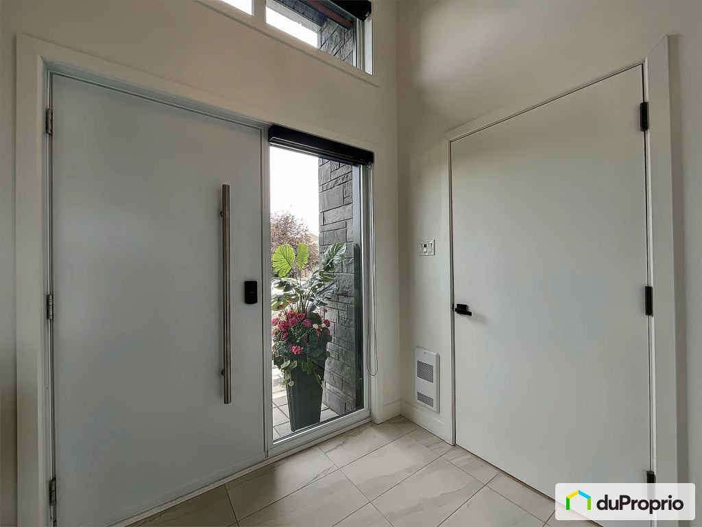 $875,000 - 1 1/2 Storey for sale in Repentigny (Repentigny) — photo 2