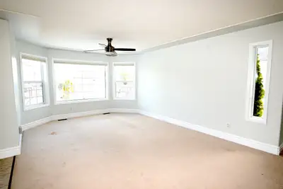 3242A Vista View Road, Prince George, BC, Canada This spacious 3 bedroom, 2 bathroom suite is locate...