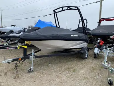 2017 Scarab Scarab 165 Team Vincent Motorsports 2017 Scarab 165 ID 42 hours $31,000 + license & tax...