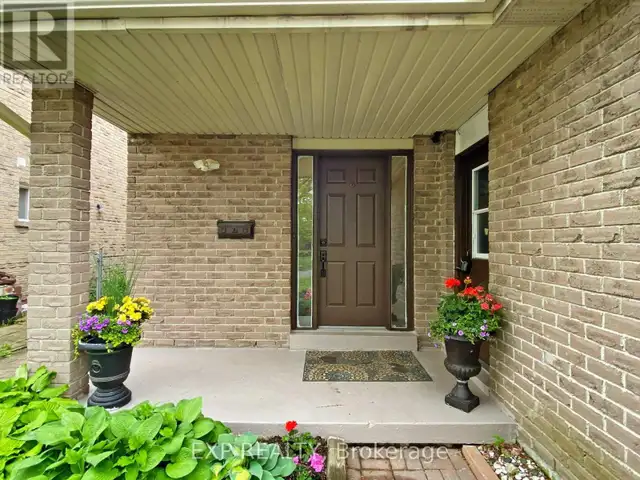 19 KENSCOTT ROAD Toronto (Rouge), Ontario63005671547265124