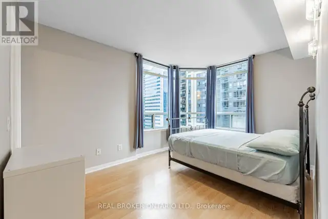 2011 - 153 BEECROFT ROAD Toronto (Lansing-Westgate), Ontario in Long Term Rentals in City of Toronto - Image 10