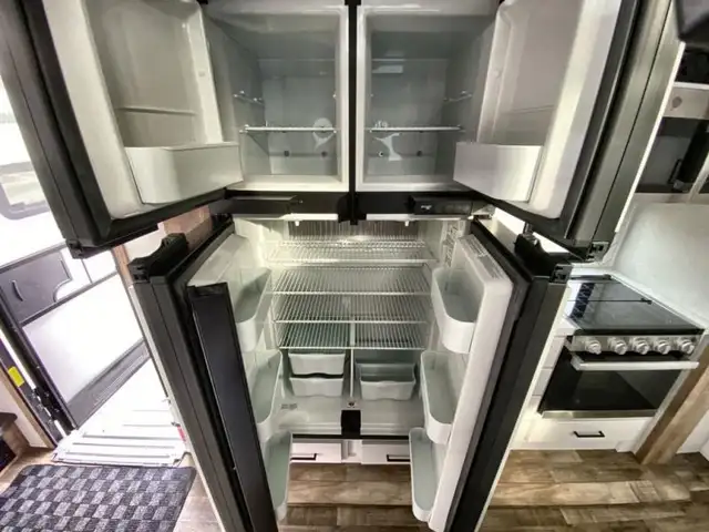 2022 Keystone RV Arcadia 3940LT in Travel Trailers & Campers in Kamloops - Image 24