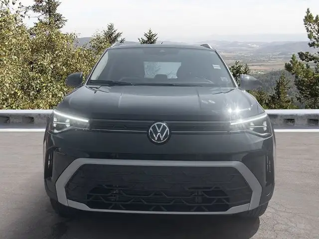 2025 Volkswagen Taos Comfortline in Cars & Trucks in Moncton - Image 10