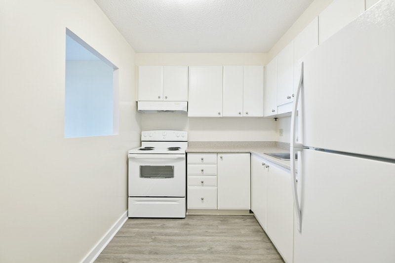 Parkwood Hills One Bedroom Suites for Rent in Skyline Long Term