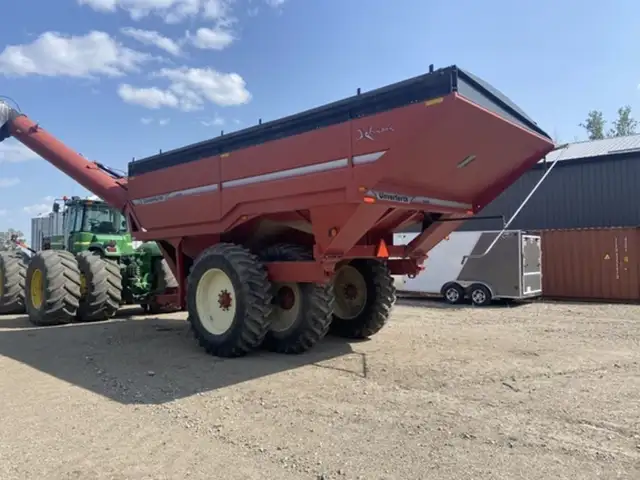 2010 Unverferth 1315 in Farming Equipment in Swift Current - Image 3