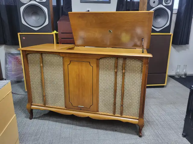 Planet Hi-Fi - Olds Alberta - Cabinet Console - Repair - Restor in Stereo Systems & Home Theatre in Calgary - Image 7