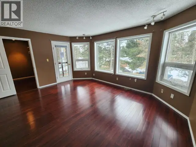 7615 PEARL DRIVE Prince George, British Columbia in Houses for Sale in Prince George - Image 4