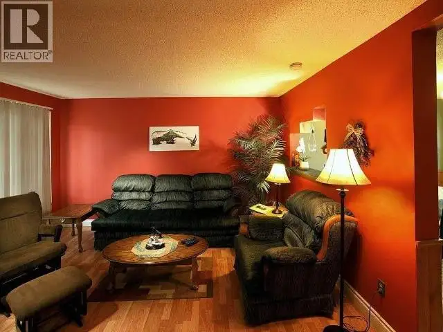148 & 150 DAWSON DRIVE Faro, Yukon in Commercial & Office Space for Sale in Whitehorse - Image 21