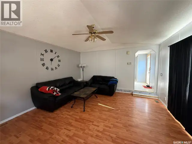 710 1st AVENUE W Kindersley, Saskatchewan in Houses for Sale in Saskatoon - Image 13