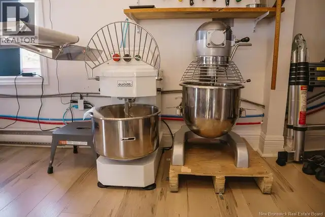 40 Douglas ave Bathurst, New Brunswick in Commercial & Office Space for Sale in Bathurst - Image 15