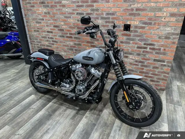 2025 Harley-Davidson FXBB - Street Bob(R) in Street, Cruisers & Choppers in Calgary - Image 23