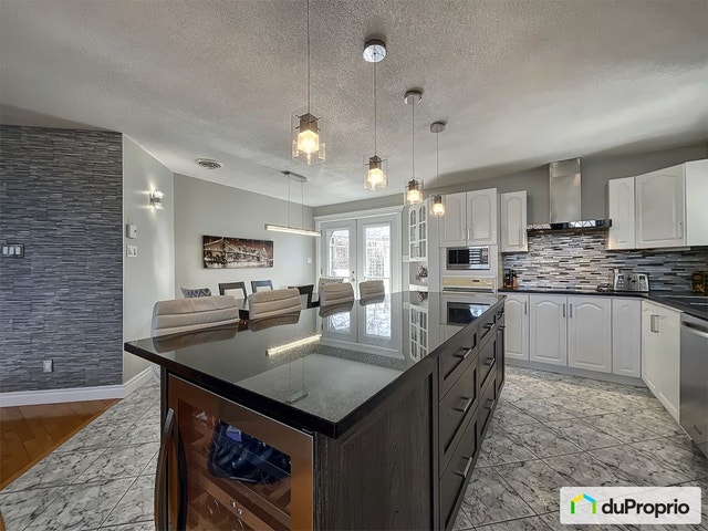$534,500 - Intergenerational for sale in Chicoutimi (Chicoutimi) — photo 2