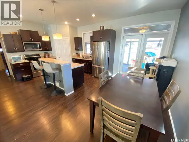 703 Barber CRESCENT Weyburn, Saskatchewan in Houses for Sale in Regina - Image 7