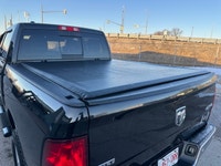 ALL TRADES WELCOME!! OPERATING BY APPOINTMENT 2016 Ram 1500 SLT 4x4 5.7 Hemi - Runs Excellent! Brand... (image 6)